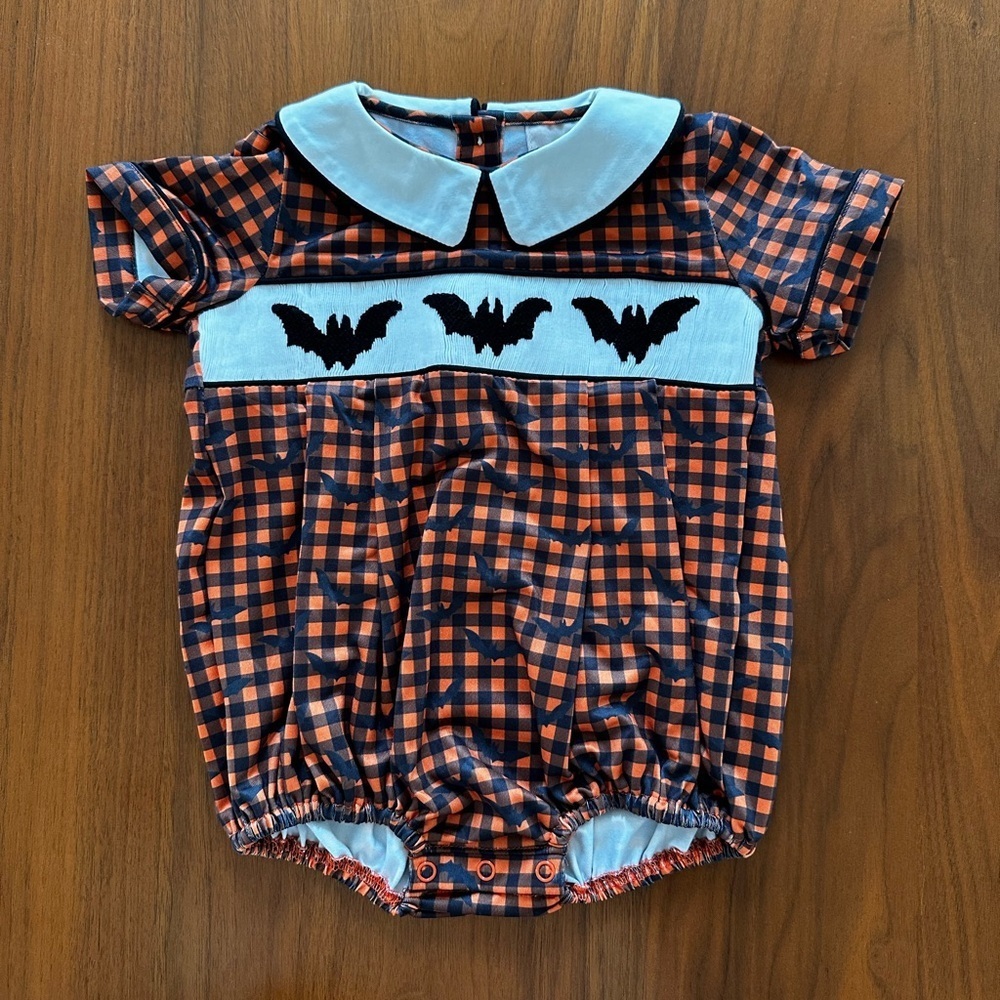 Smockingbird Baby Boy Orange and Black Bat Halloween Smocked romper size 9 month